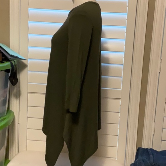 Jonathan Martin Olive Green Asymmetrical Blouse - Picture 5 of 7